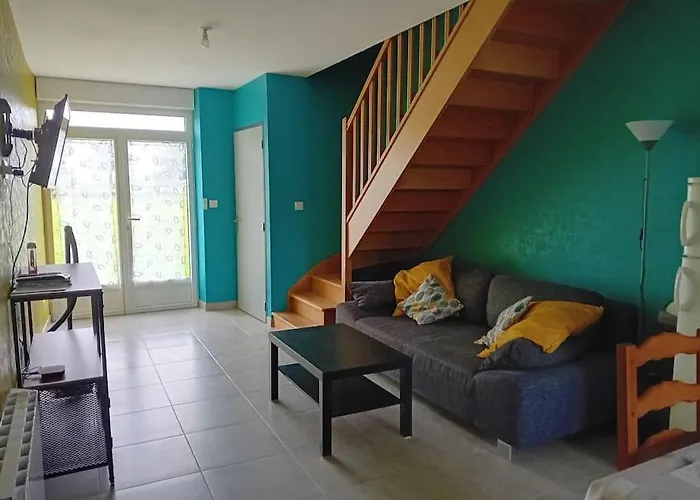 Logement Dans La Campagne Nerisienne